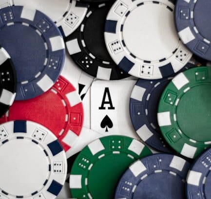 Maîtriser les Règles du Poker Omaha 4 Cartes : Guide Complet